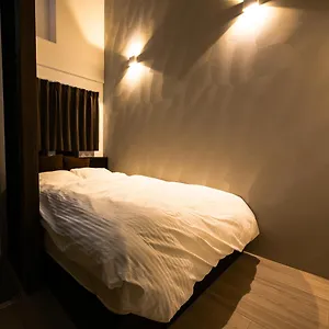 Official Trhouses 15 Minutes To Shinsaibashi, Kuromon Market And Namba , Osaka Japan